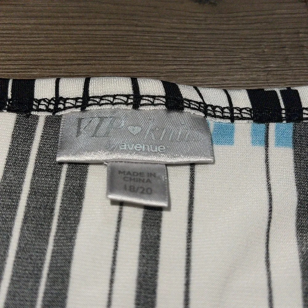 Avenue Women's Geometric Dress with Hidden pockets, Size 20 - Picture 5 of 10